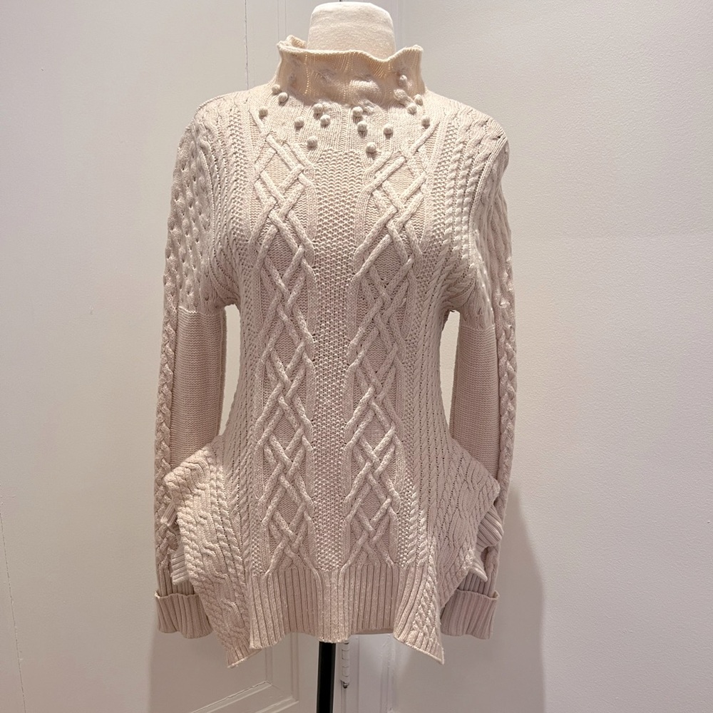 BCBG stylish cream wool blend sweater, size medium